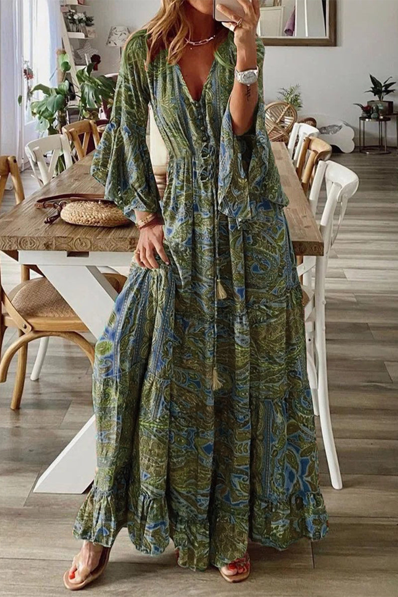 Robe Bohème à Col V et Manches Évasées
