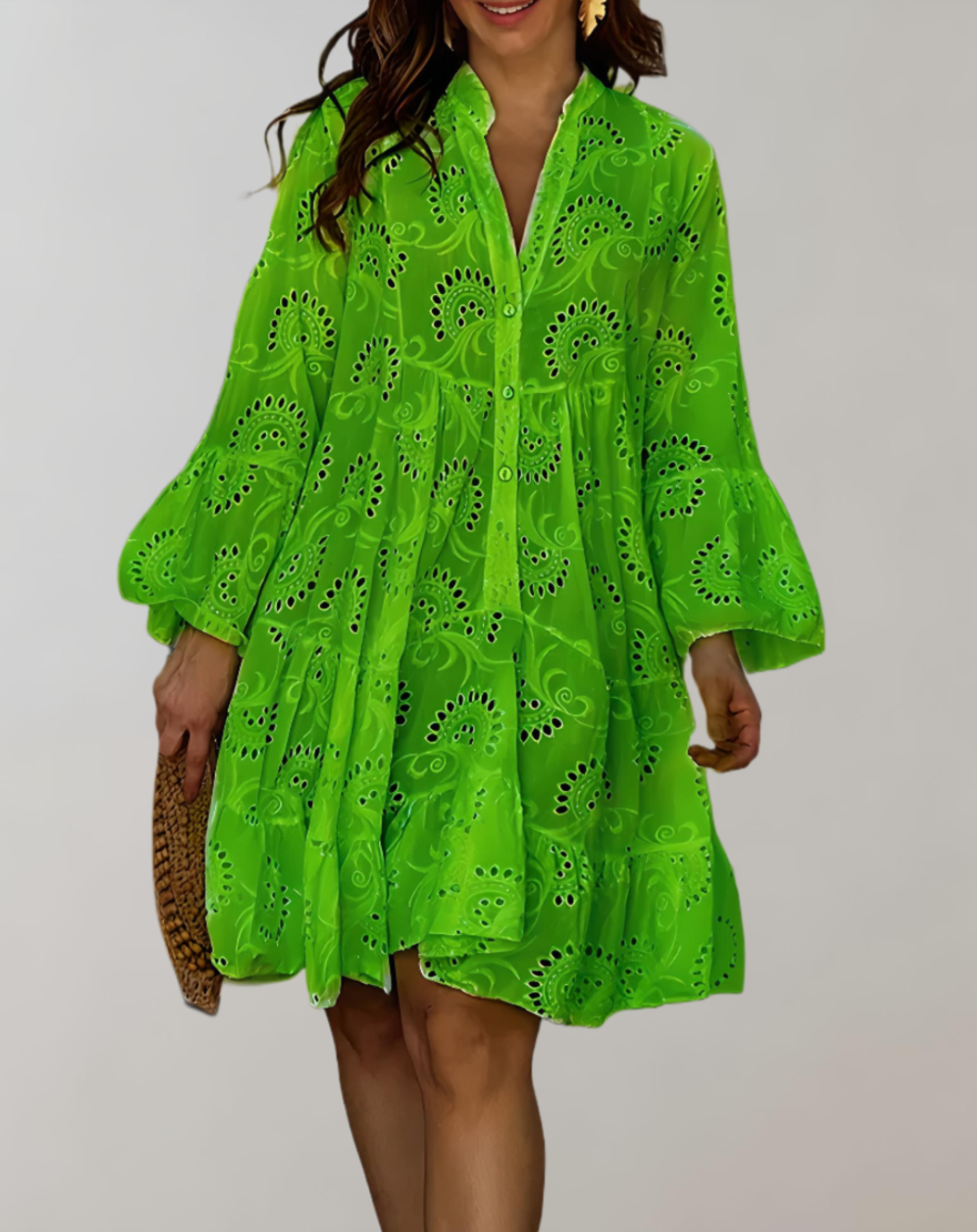 Robe Écrue Confortable à Manches Cloche et Décolleté en V pour un Look Aéré