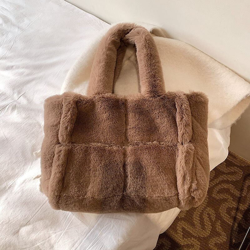 Sac à main en peluche Dante | Élégant accessoire d'hiver pour femmes