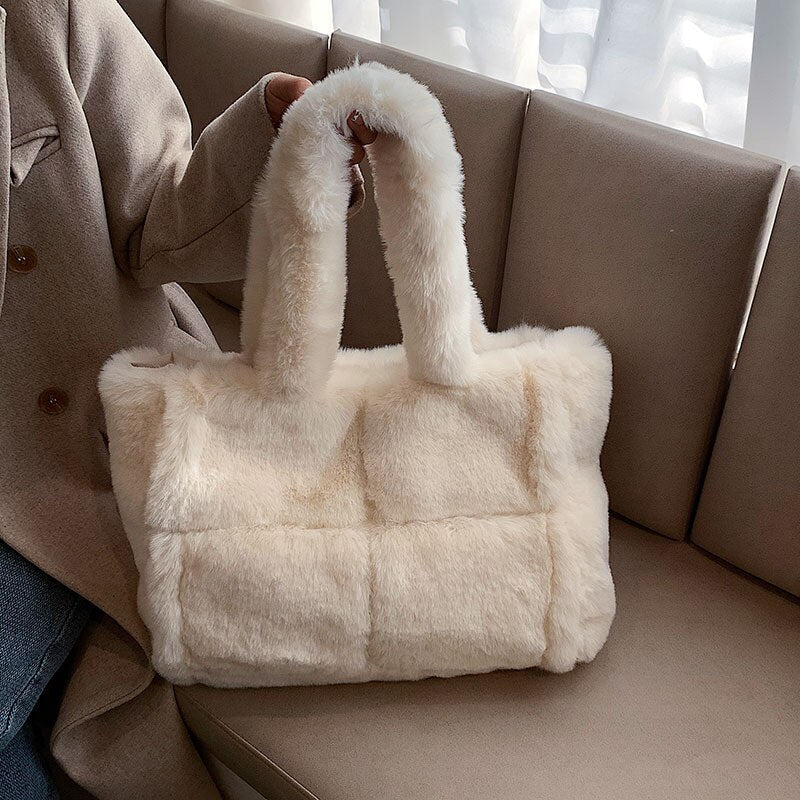 Sac à main en peluche Dante | Élégant accessoire d'hiver pour femmes