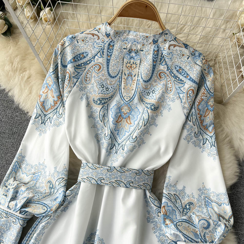 Robe A-Line Fleurie avec Ceinture