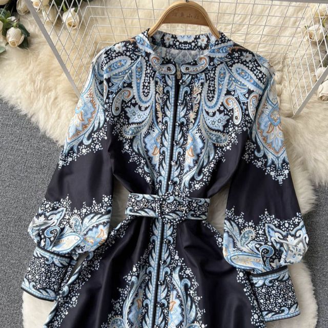 Robe A-Line Fleurie avec Ceinture