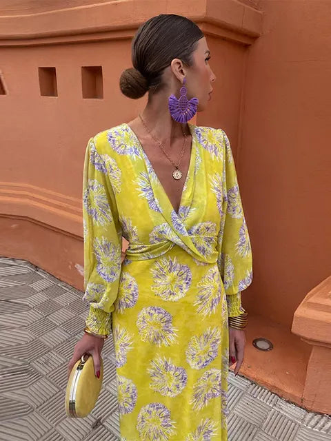 Chic Midi Robe - Erin