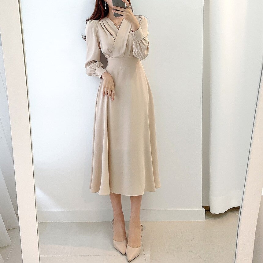 Robe A-Ligne Élégante avec Décolleté en V et Manches Volantes