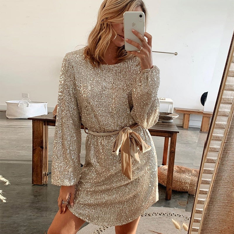 Robe Élégante Beige Pailletée pour Occasions Spéciales