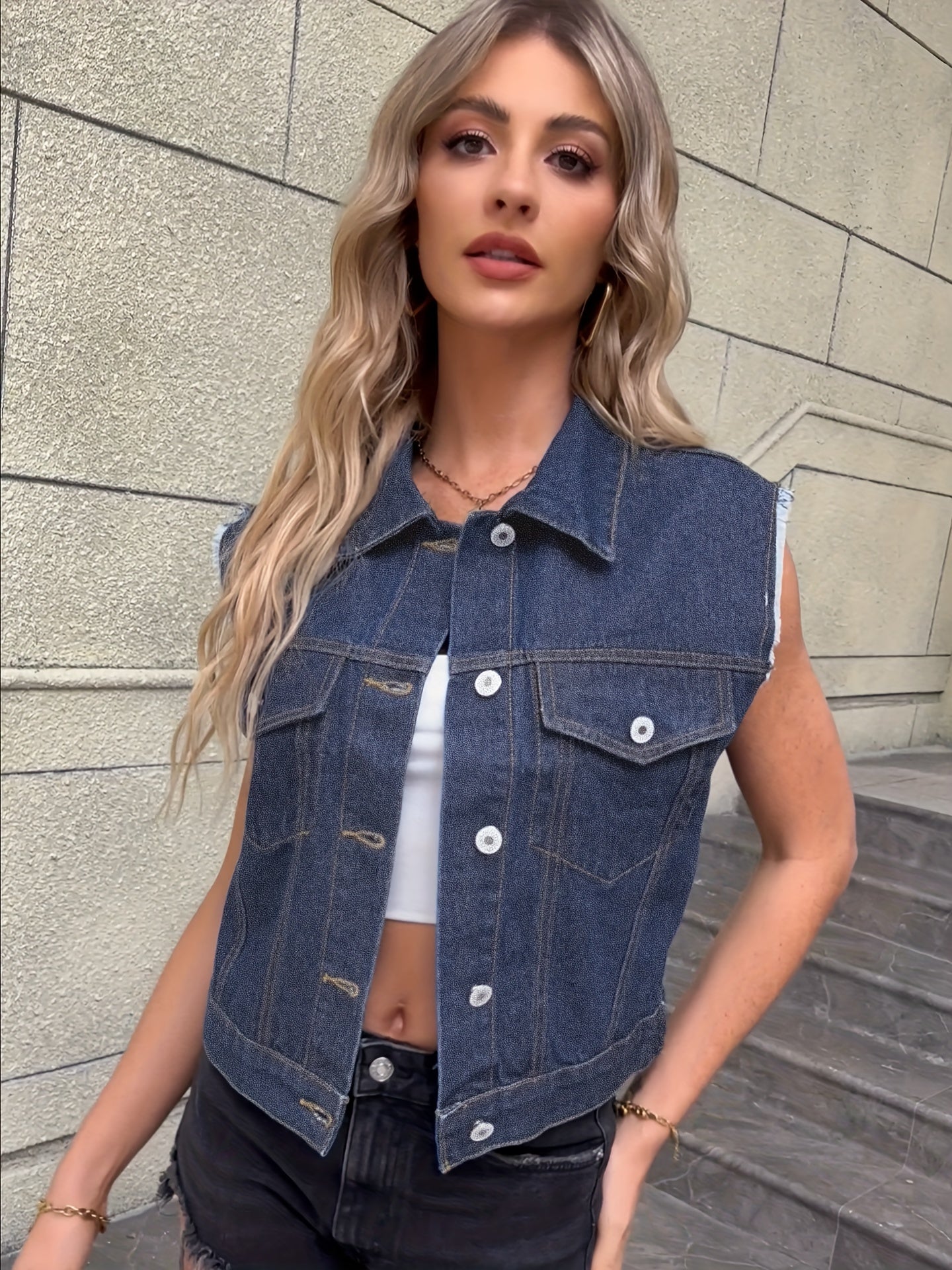 Johanna - Gilet en denim sans manches avec poches à rabat
